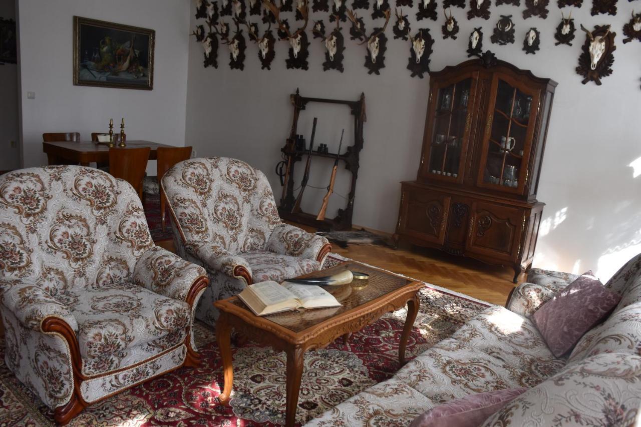 Lovecky Apartman Na Namesti Ve Frenstate Pod Radhostem Frenštát pod Radhoštěm Extérieur photo